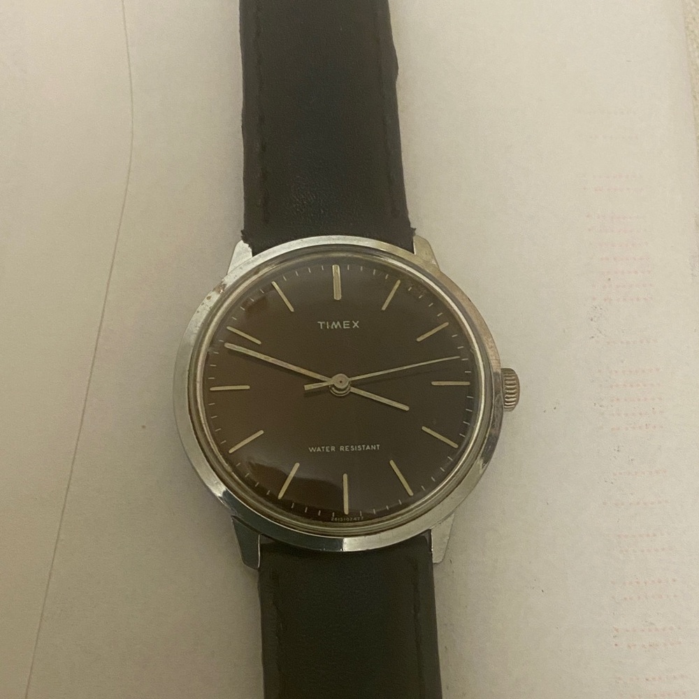 Timex Men's Black Leather Strap Watch